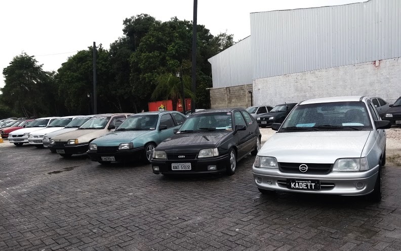 “Sonho quente”: 30 anos depois de seu lançamento,  Kadett atrai fanáticos por Hot&nbsp;Hatchs